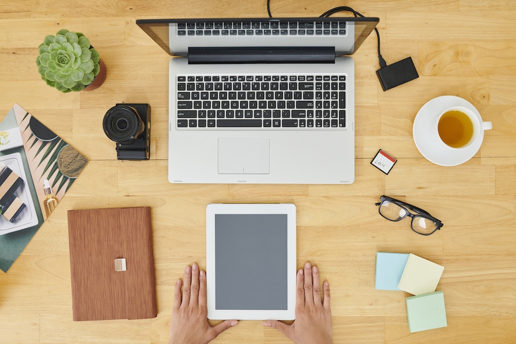 Making Sense of CRM Choices: HubSpot or Salesforce?